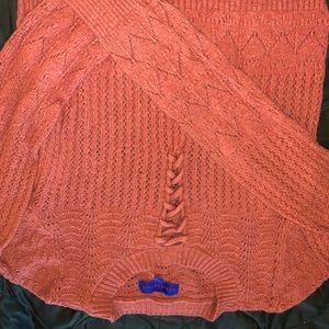 Sweater/Crocheted crewneck